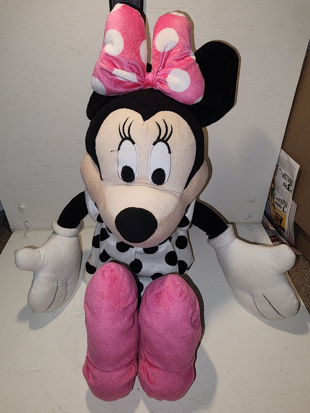 Disney Minnie Mouse Plush Toy - Pink Bow & Shoes